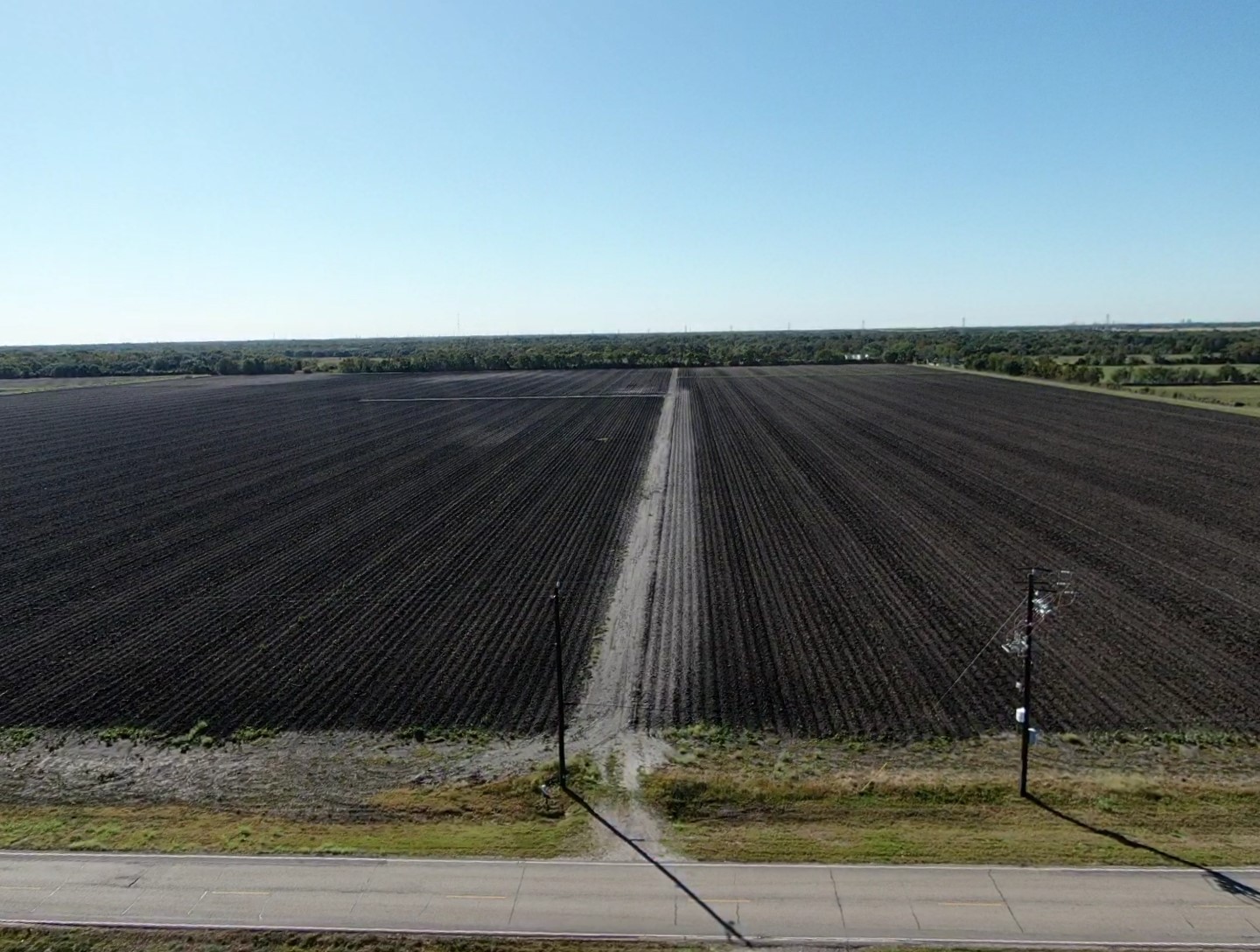 1010 County Road 23 Damon, TX 77430 - Photo 8 of 11