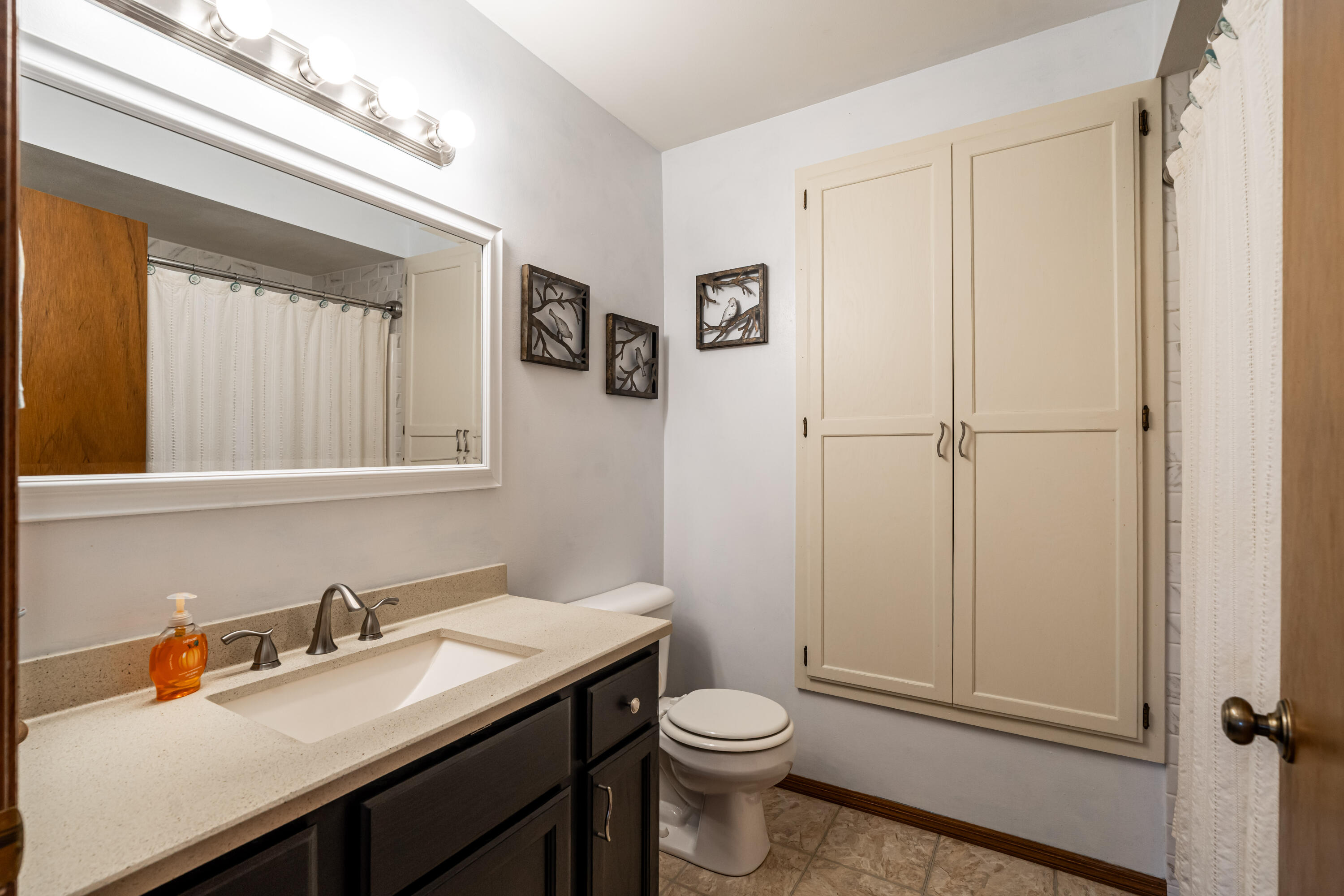 S102-w32709 County Road East Mukwonago, WI 53149 - Photo 29 of 44 Bathroom #1