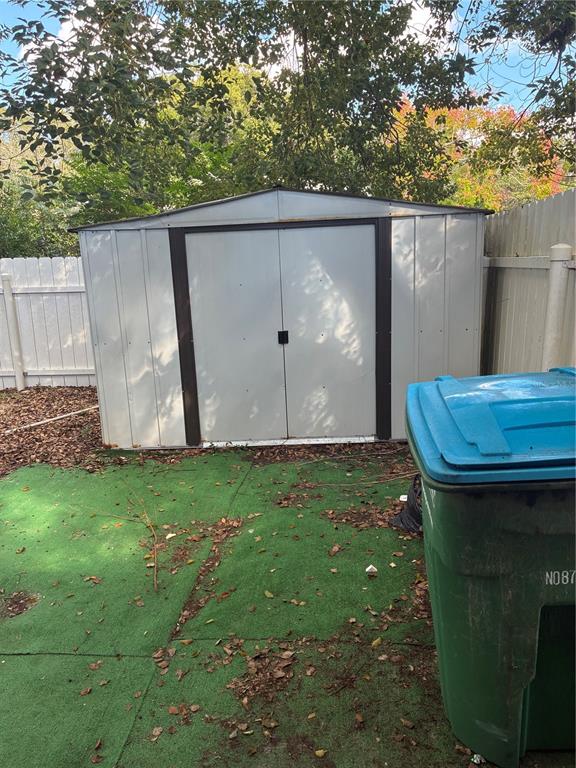 1500 Daroca Drive Deltona, FL 32725 - Photo 22 of 22 a backyard of a house