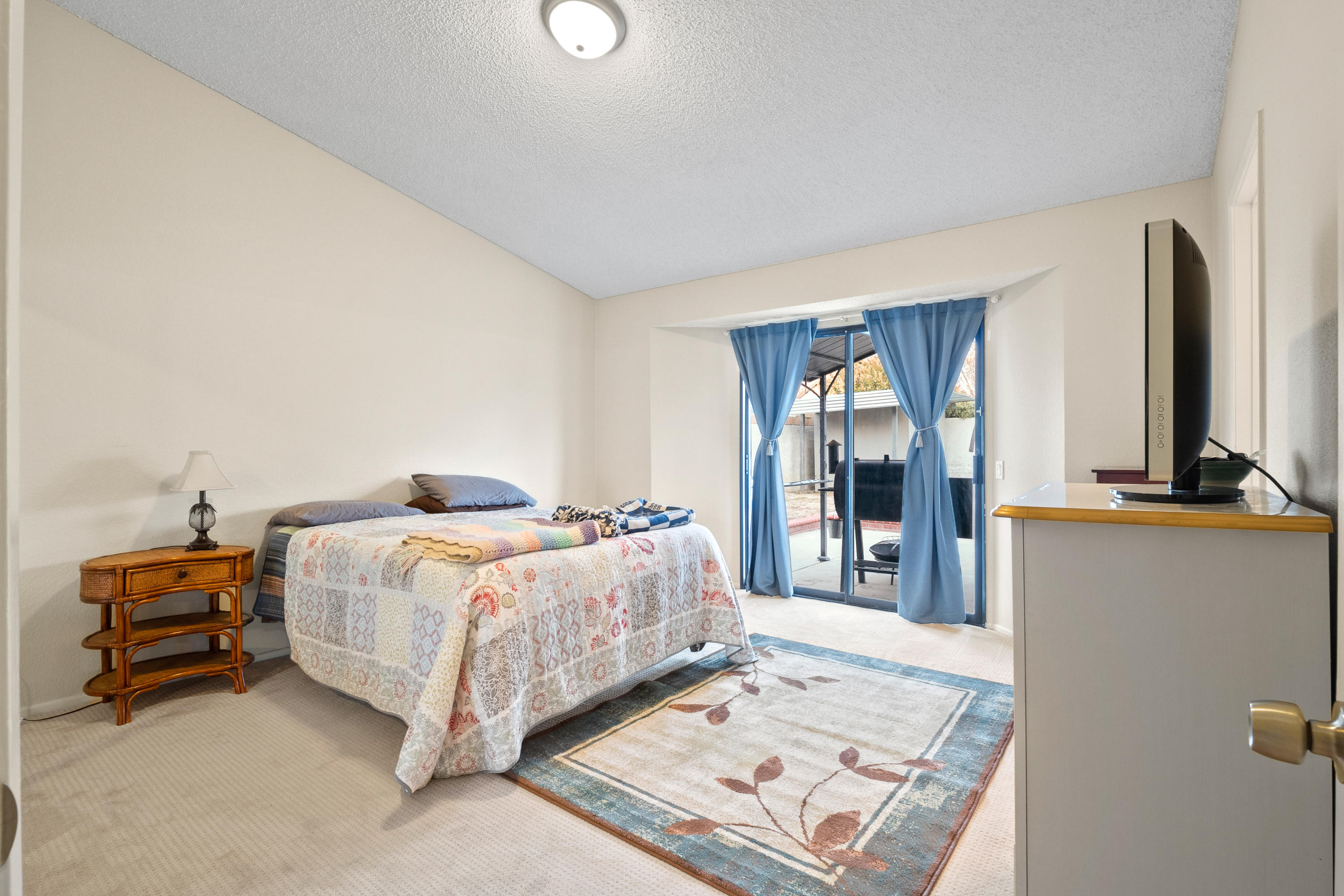 44026 Ruthron Avenue Lancaster, CA 93536 - Photo 15 of 25 Ruthron Interior-13