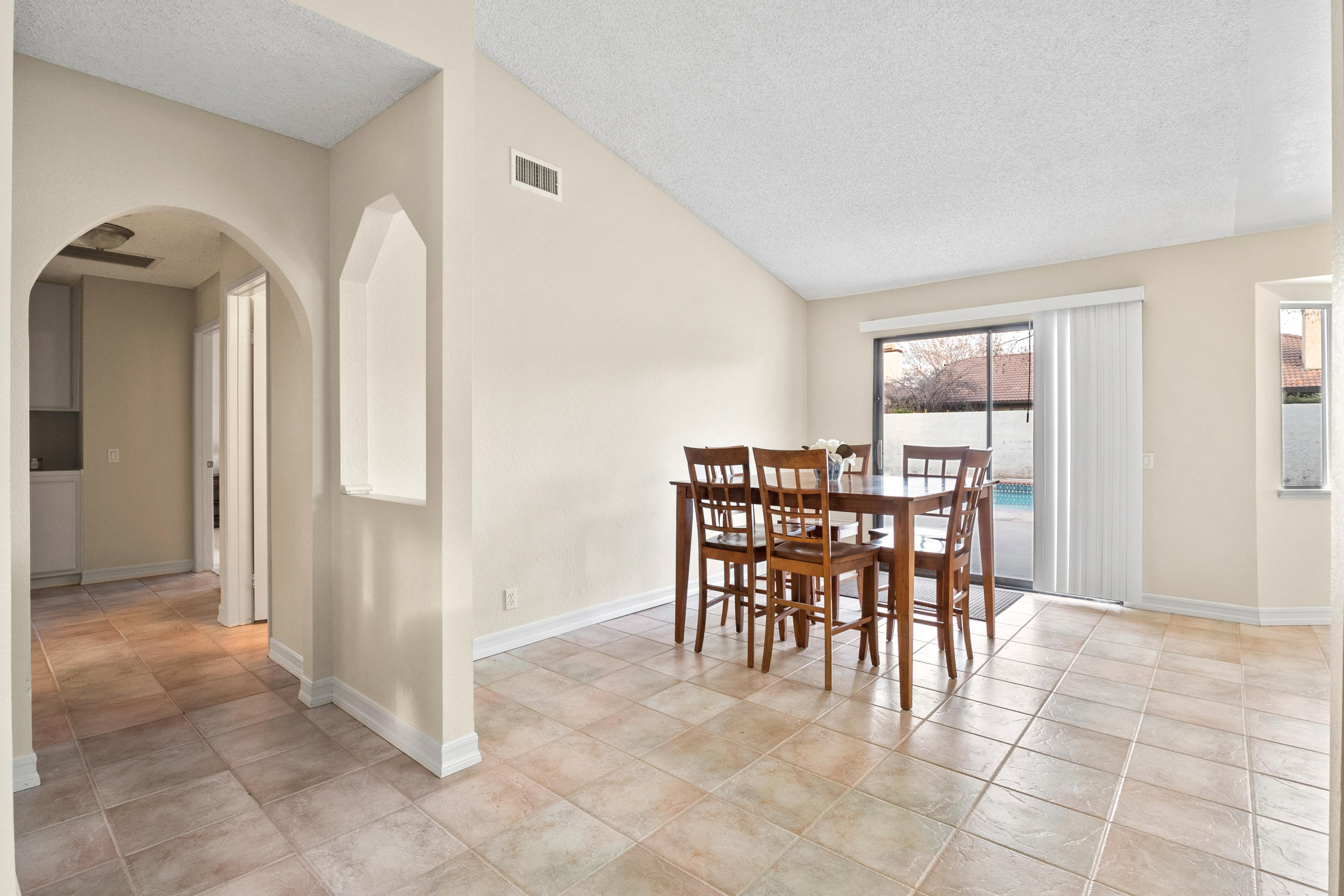 44026 Ruthron Avenue Lancaster, CA 93536 - Photo 6 of 25 Ruthron Interior-4