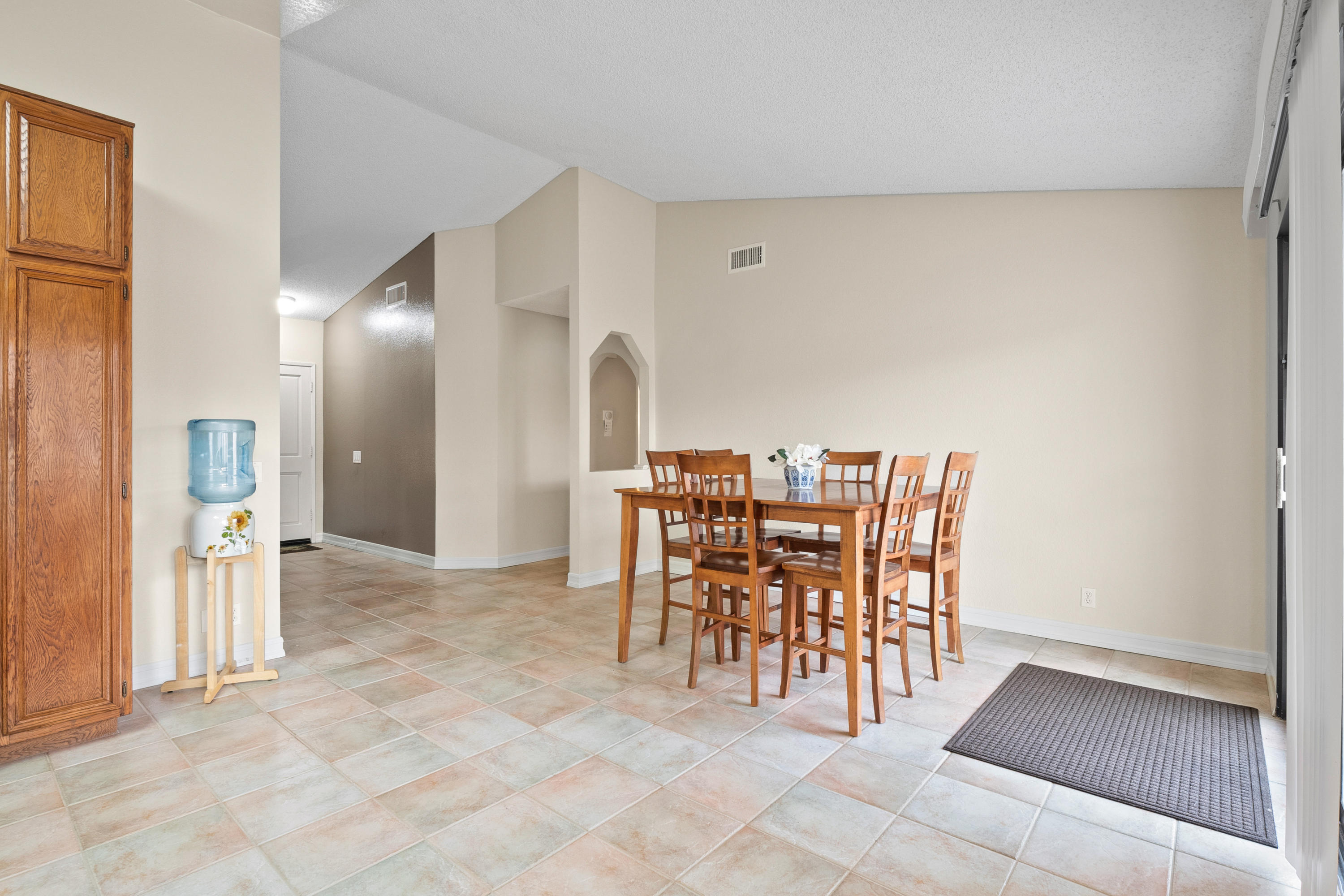 44026 Ruthron Avenue Lancaster, CA 93536 - Photo 9 of 25 Ruthron Interior-7