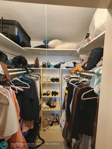 $1,490 | 1801 Northeast 62nd Street, Unit 105, Fort Lauderdale, FL 33308