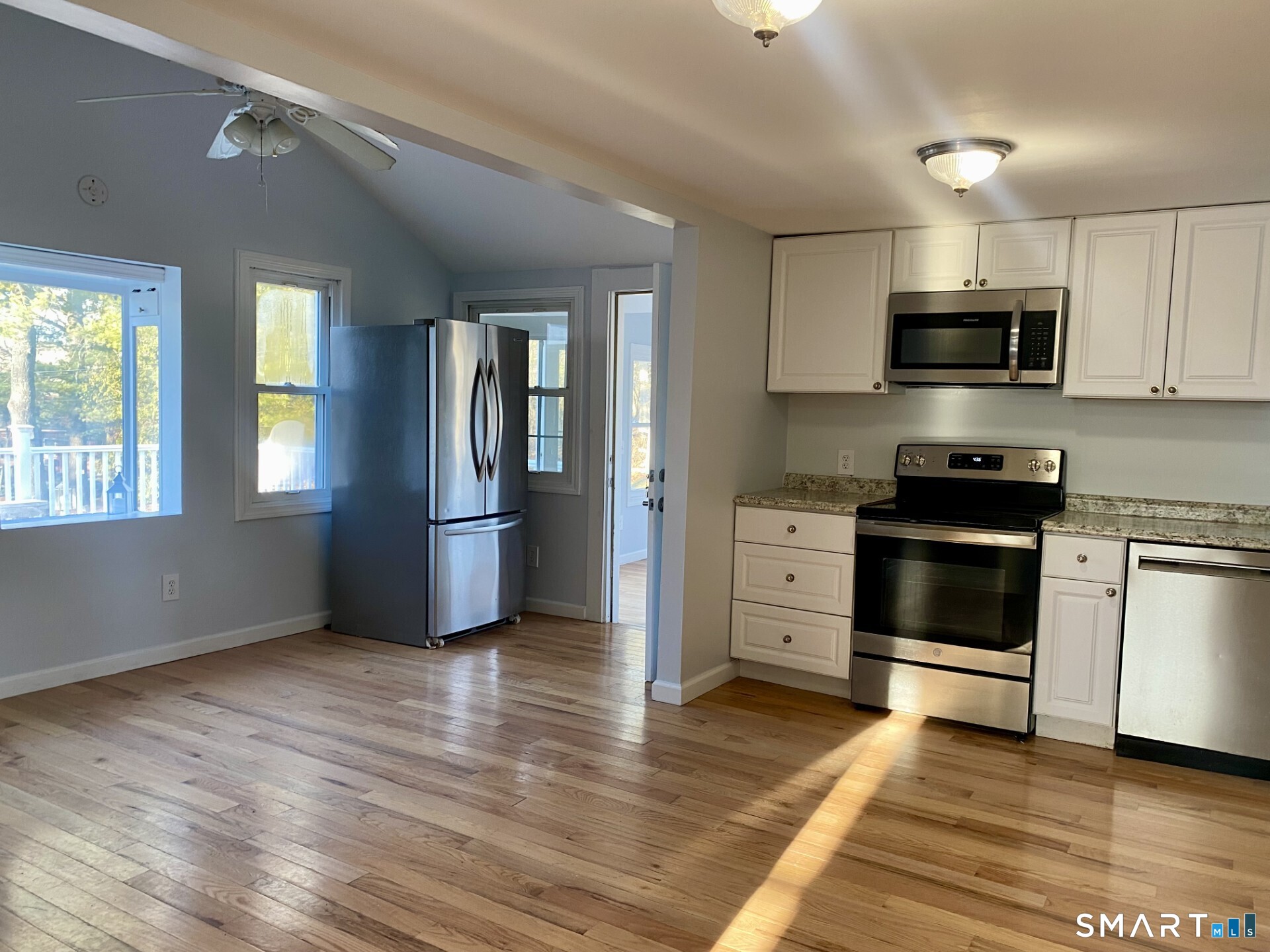 15 Baxter Road Clinton, CT 06413 - Photo 4 of 18