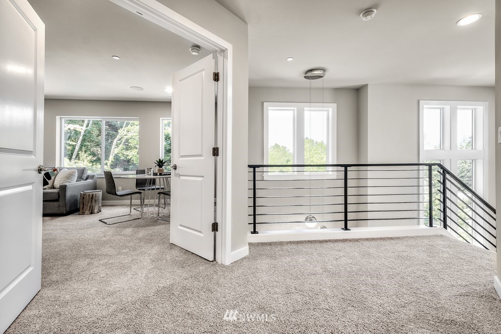 11035 Northeast 196th Street Bothell, WA 98011 - Photo 20 of 36 Gallery Image 20
