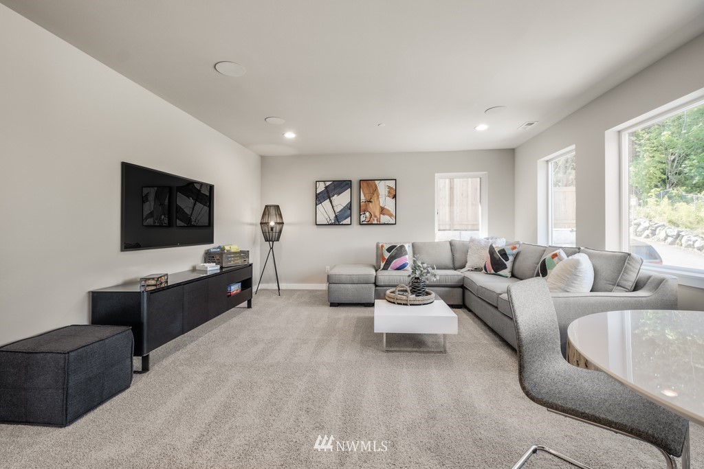 11035 Northeast 196th Street Bothell, WA 98011 - Photo 22 of 36 Gallery Image 22