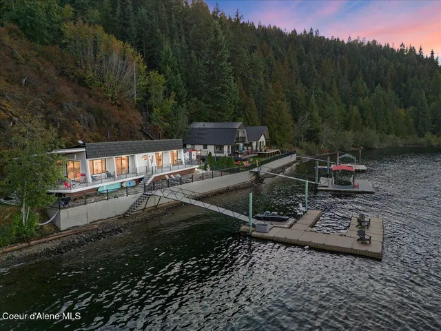 $1,495,000 | 3607 South Eddyville Road, Harrison, ID 83833