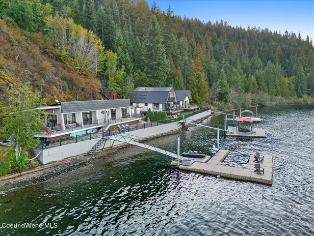 $1,495,000 | 3607 South Eddyville Road, Harrison, ID 83833