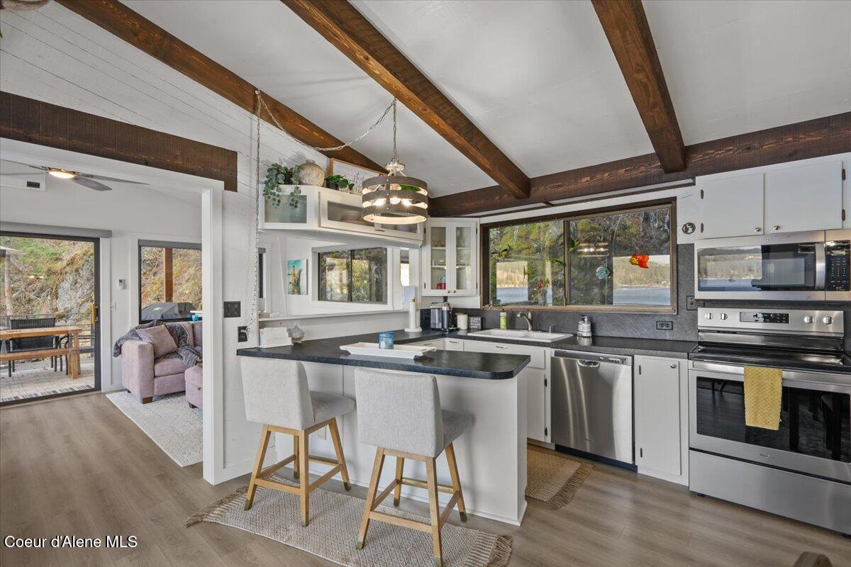 3607 South Eddyville Road Harrison, ID 83833 - Photo 7 of 42 07-Kitchen