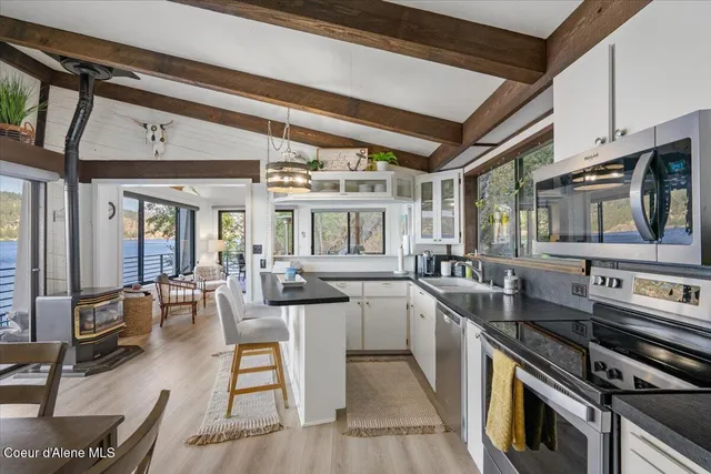 $1,495,000 | 3607 South Eddyville Road, Harrison, ID 83833