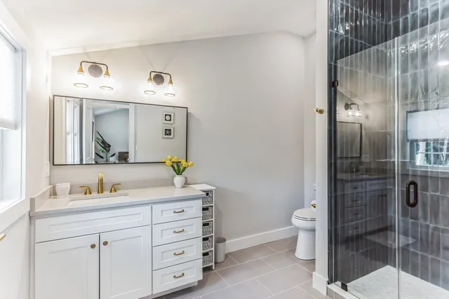 $799,900 | 194 Hinckley Road, Hyannis, MA 02601