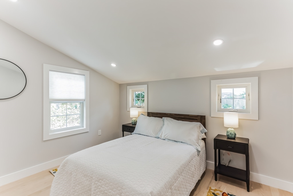 194 Hinckley Road Barnstable, MA 02601 - Photo 18 of 32