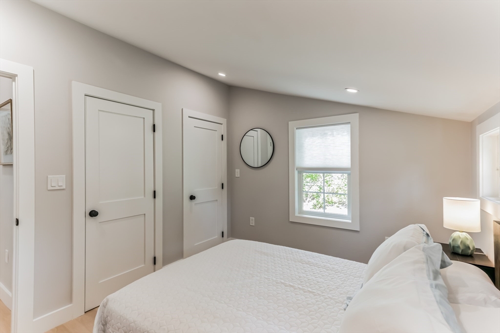 194 Hinckley Road Barnstable, MA 02601 - Photo 19 of 32