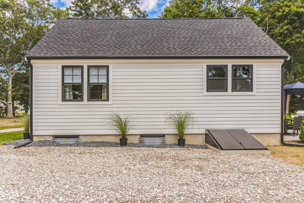 194 Hinckley Road Barnstable, MA 02601 - Photo 26 of 32