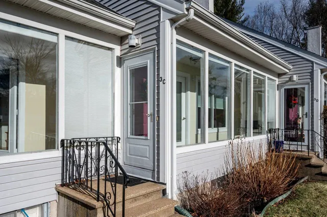 $379,900 | 3 Greenfield Drive, Unit C, Dover, NH 03820
