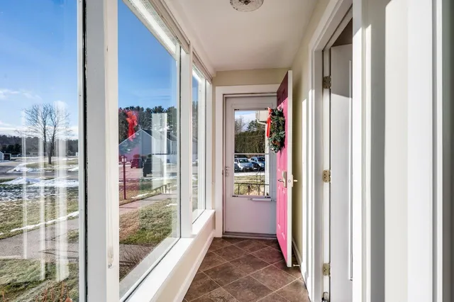 $379,900 | 3 Greenfield Drive, Unit C, Dover, NH 03820