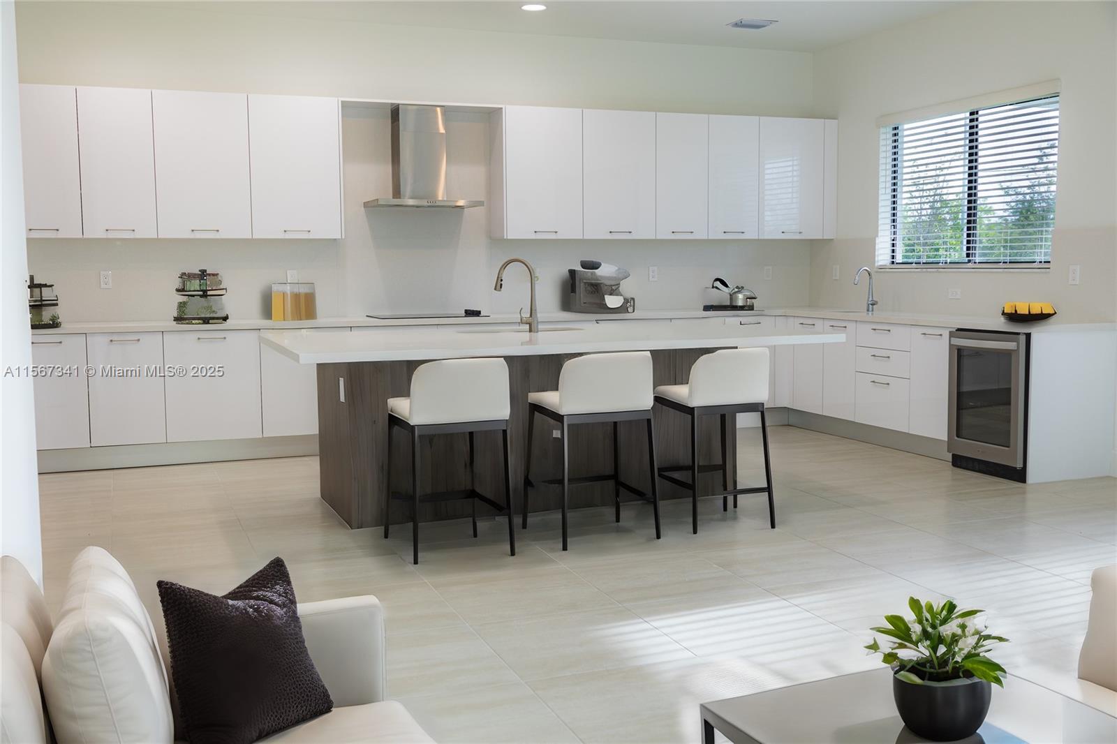 2391 Southwest 123rd Terrace Davie, FL 33325 - Photo 8 of 27