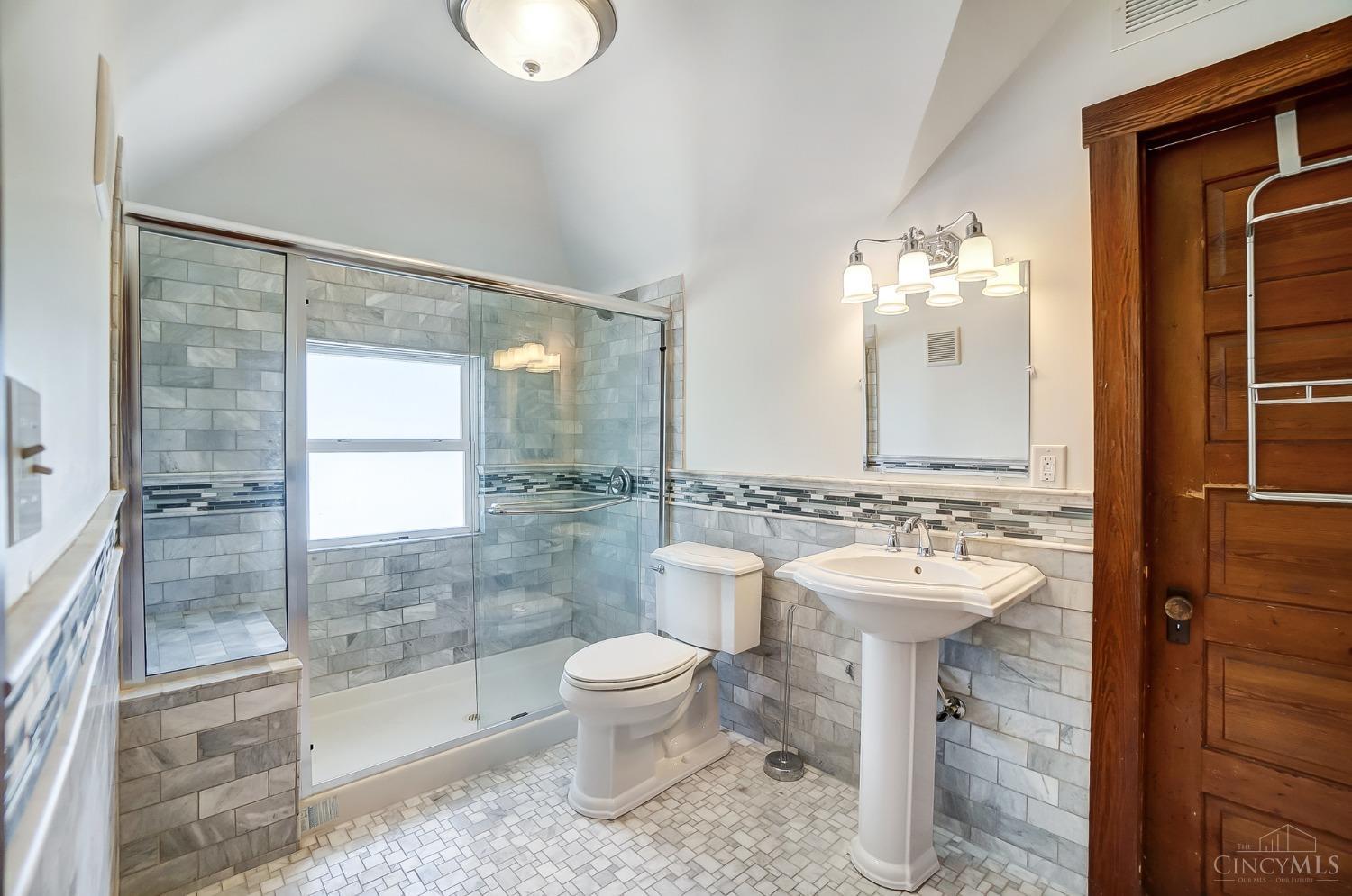 3605 Edwards Road Cincinnati, OH 45208 - Photo 51 of 76 Gallery Image 51