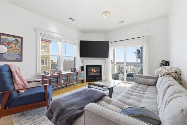 $4,400 | 88 G Street, Unit B, Boston, MA 02127