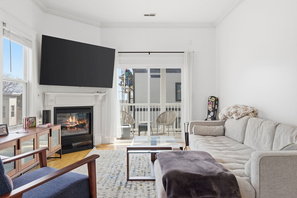 88 G Street, Unit B Boston, MA 02127 - Photo 4 of 31