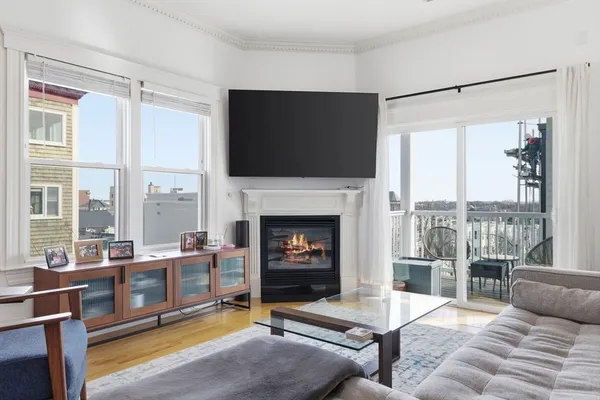 $4,400 | 88 G Street, Unit B, Boston, MA 02127