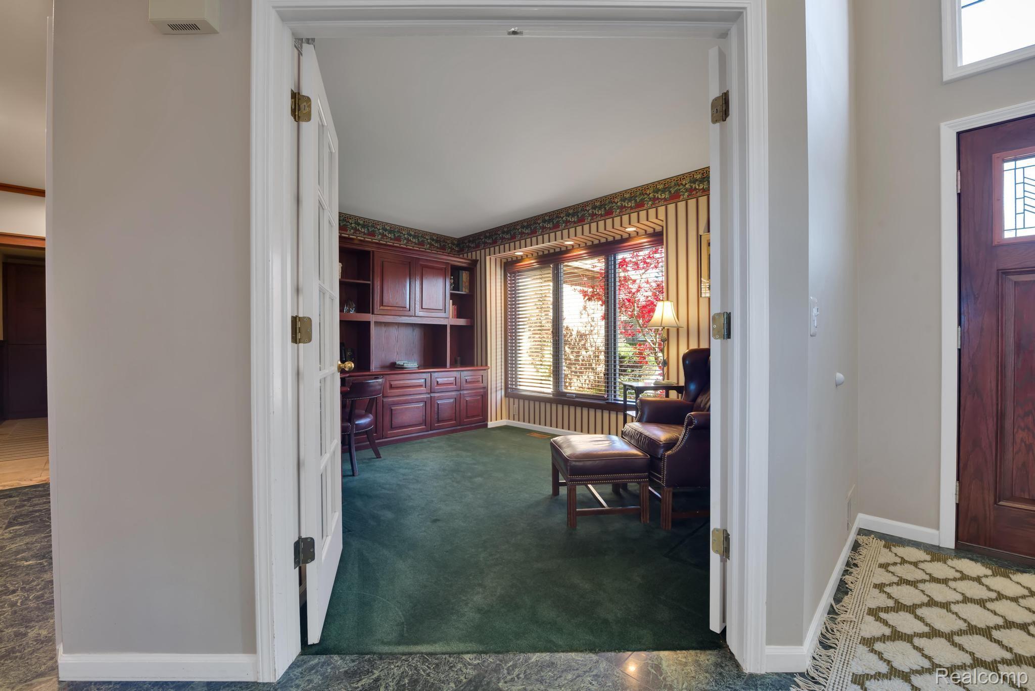 2177 Clinton View Circle Rochester, MI 48309 - Photo 11 of 74 Gallery Image 11