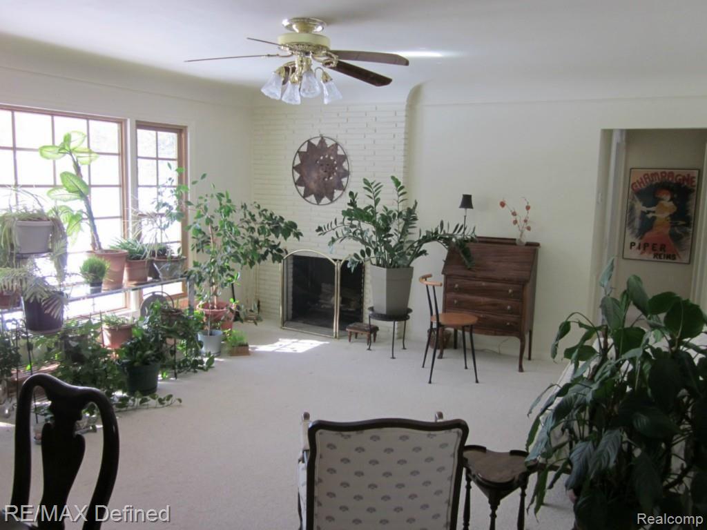 330 Elmhill Road Rochester Hills, MI 48306 - Photo 17 of 27