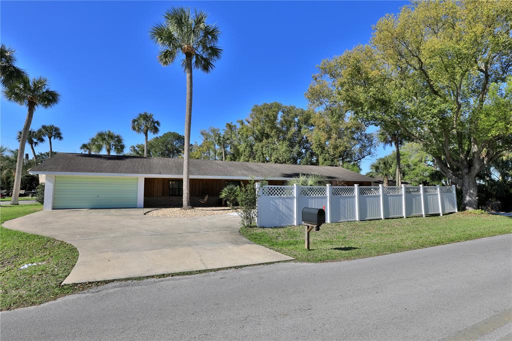 11230 Southeast Timucuan Road Summerfield, FL 34491 - Photo 2 of 67