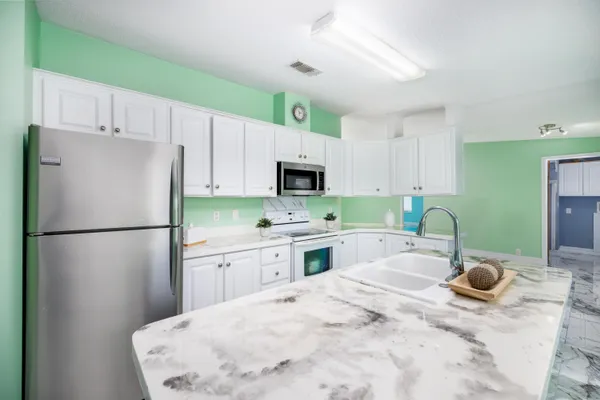 $675,000 | 31011 Ave C, Big Pine Key, FL 33043