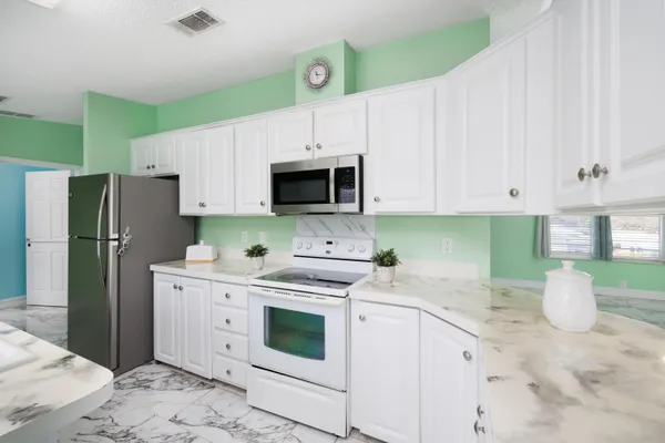 $675,000 | 31011 Ave C, Big Pine Key, FL 33043