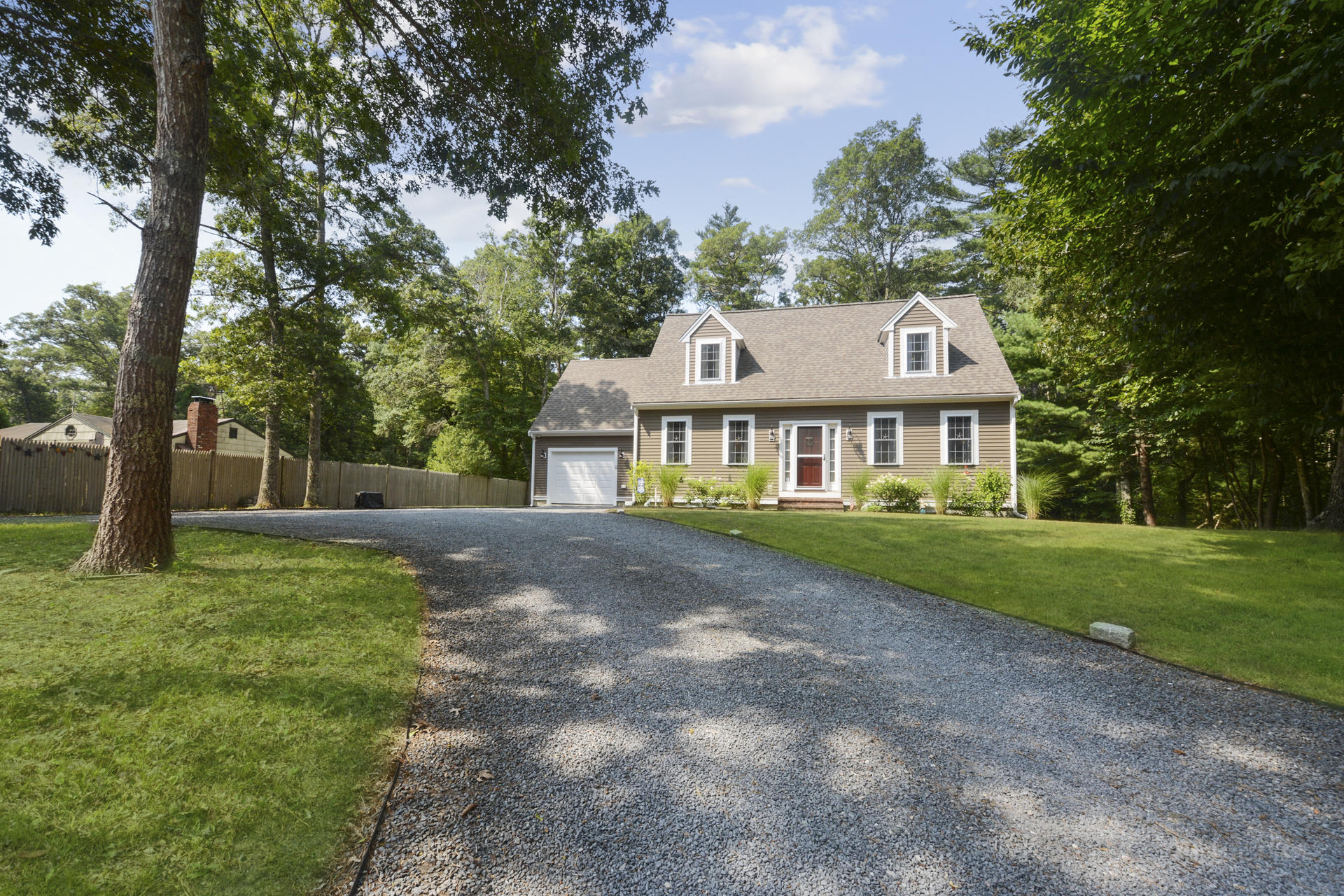 131 Meetinghouse Road Mashpee, MA 02649 - Photo 3 of 19 002-photo--8511538