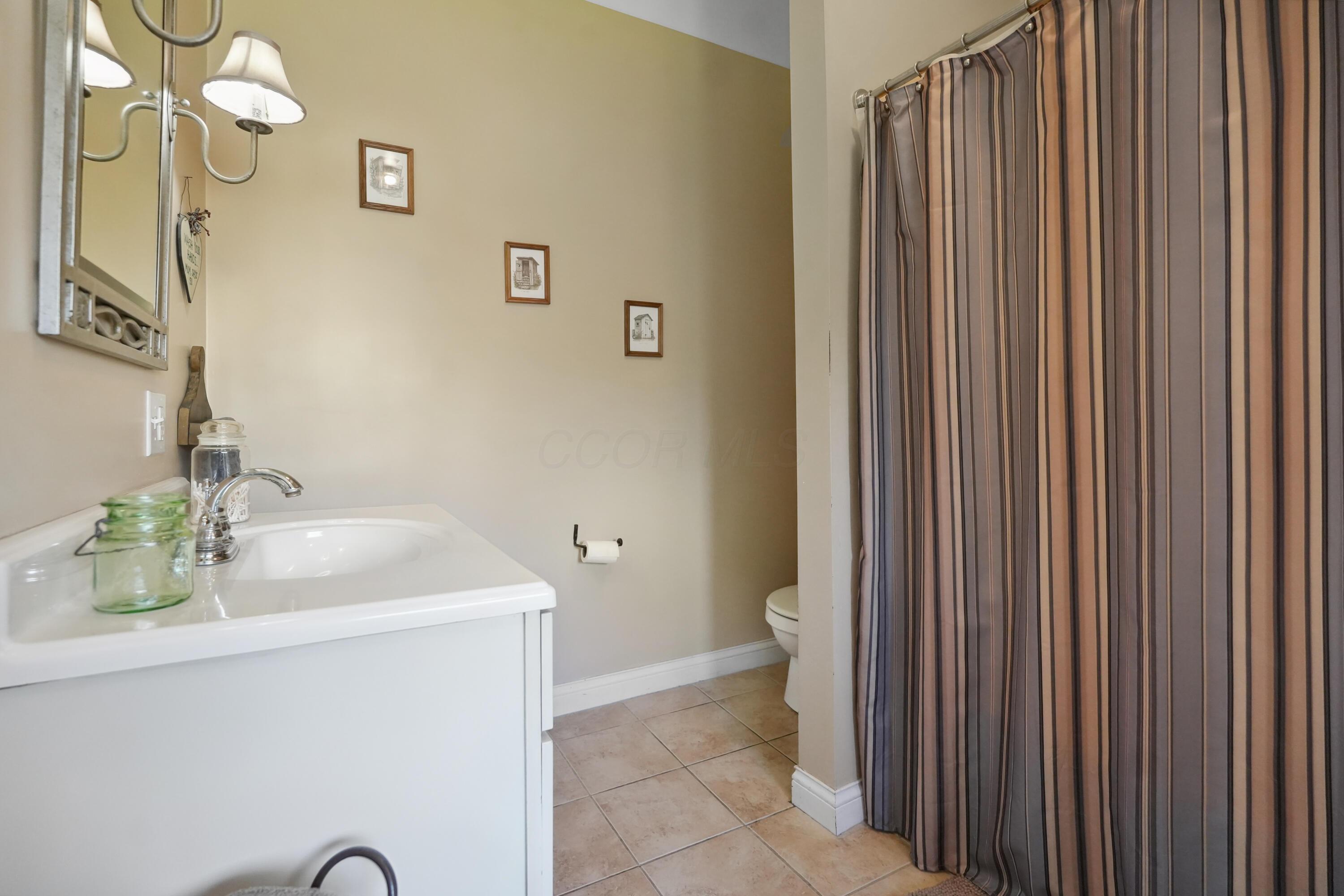 16109 Sycamore Road Mount Vernon, OH 43050 - Photo 7 of 48 7