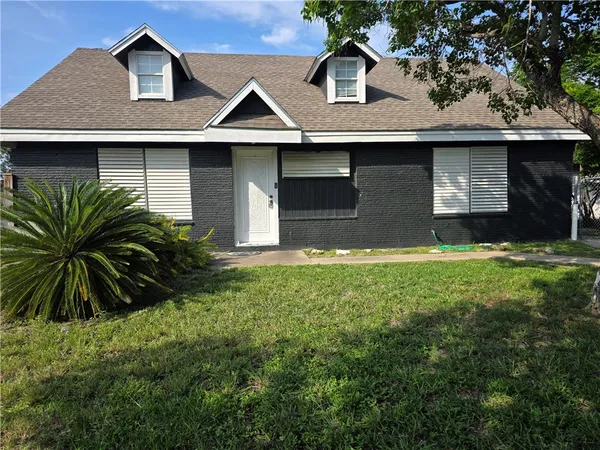 $2,100 | 3802 Marion Street, Corpus Christi, TX 78415