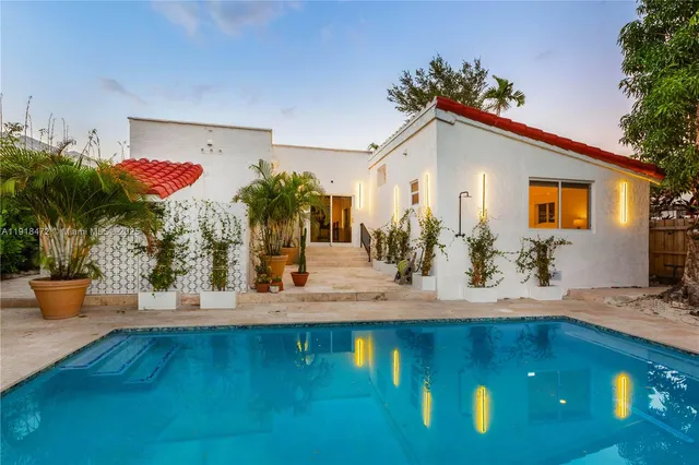 $2,198,000 | 3616 Southwest 26th Street, Miami, FL 33133