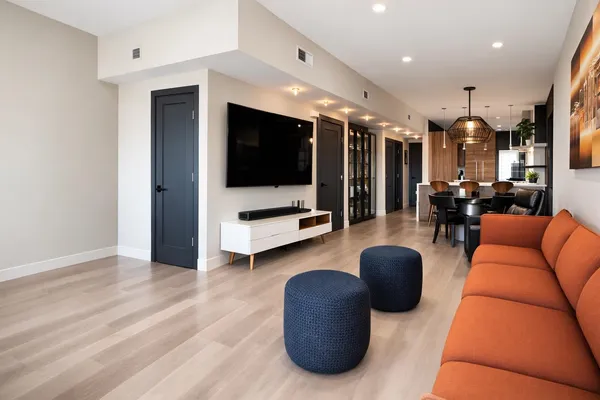 $4,000 | 335 Arlington Avenue, Unit 2, Jersey City, NJ 07304