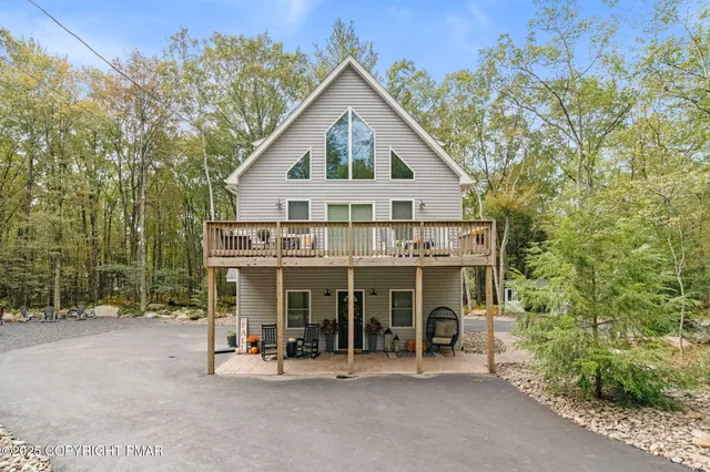 $429,900 | 4 Redwood Drive, Albrightsville, PA 18210