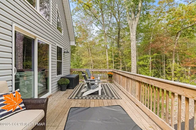 $429,900 | 4 Redwood Drive, Albrightsville, PA 18210