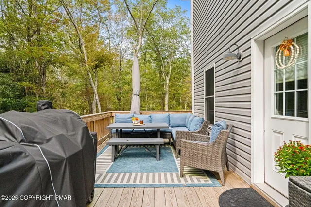 $429,900 | 4 Redwood Drive, Albrightsville, PA 18210