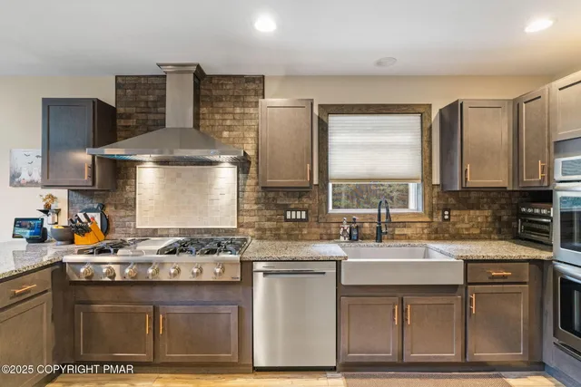 $429,900 | 4 Redwood Drive, Albrightsville, PA 18210