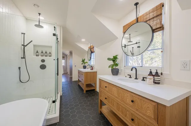 $1,720,000 | 202 Pine Street, Salinas, CA 93901