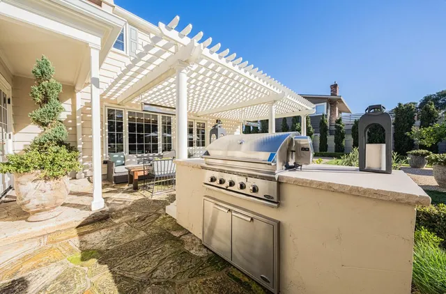 $1,720,000 | 202 Pine Street, Salinas, CA 93901