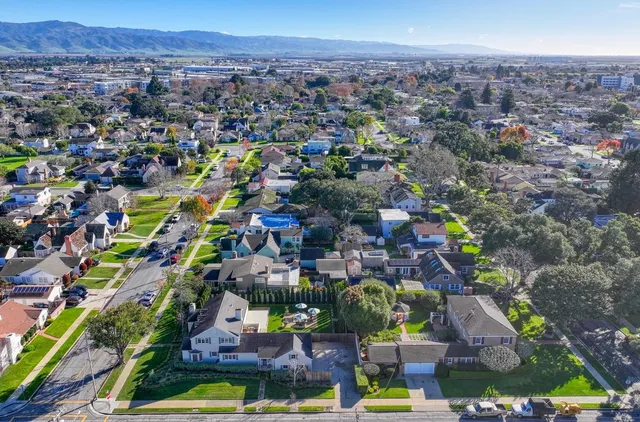 $1,720,000 | 202 Pine Street, Salinas, CA 93901