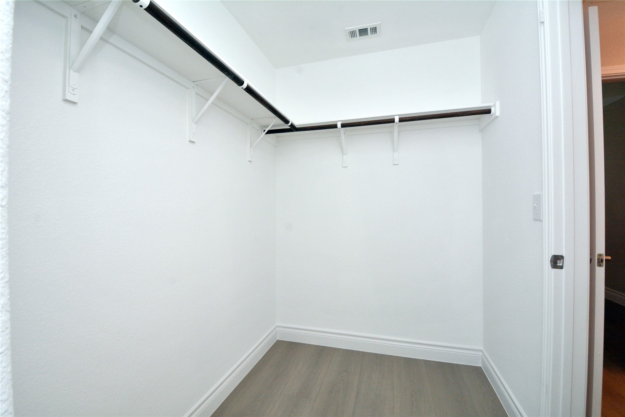 3901 Colorado High Avenue Austin, TX 78744 - Photo 18 of 39 a view of small space