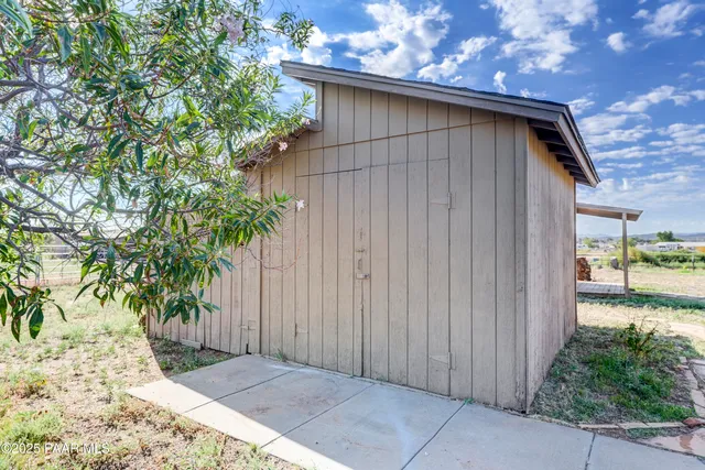 a view of a storage & utility room
