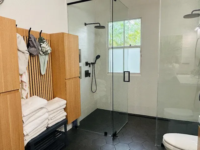 $939,000 | 5885 Northwest 40th Terrace, Boca Raton, FL 33496