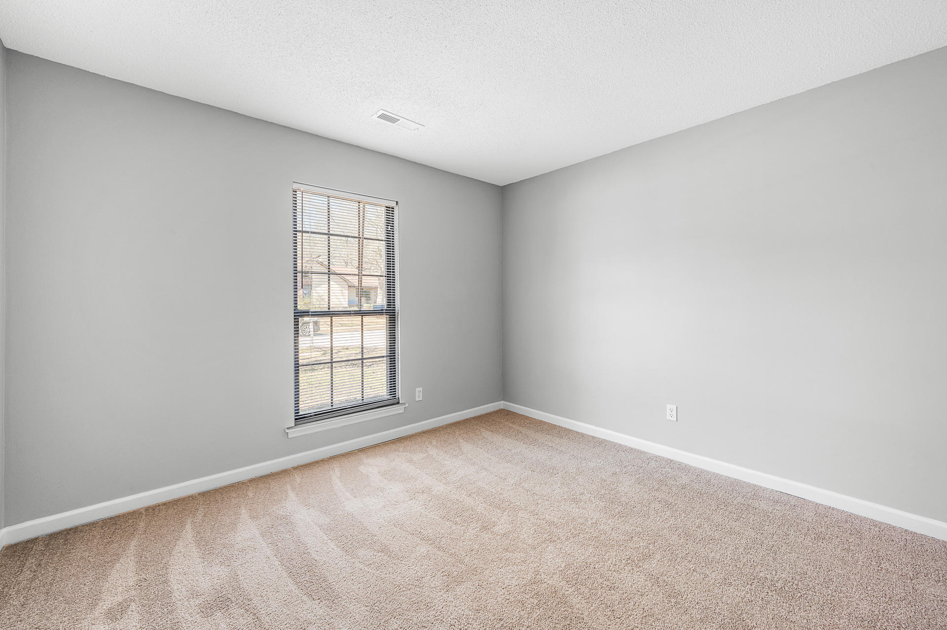 1005 Highland Pines Road Ladson, SC 29456 - Photo 22 of 27 1005HighlandPines-23