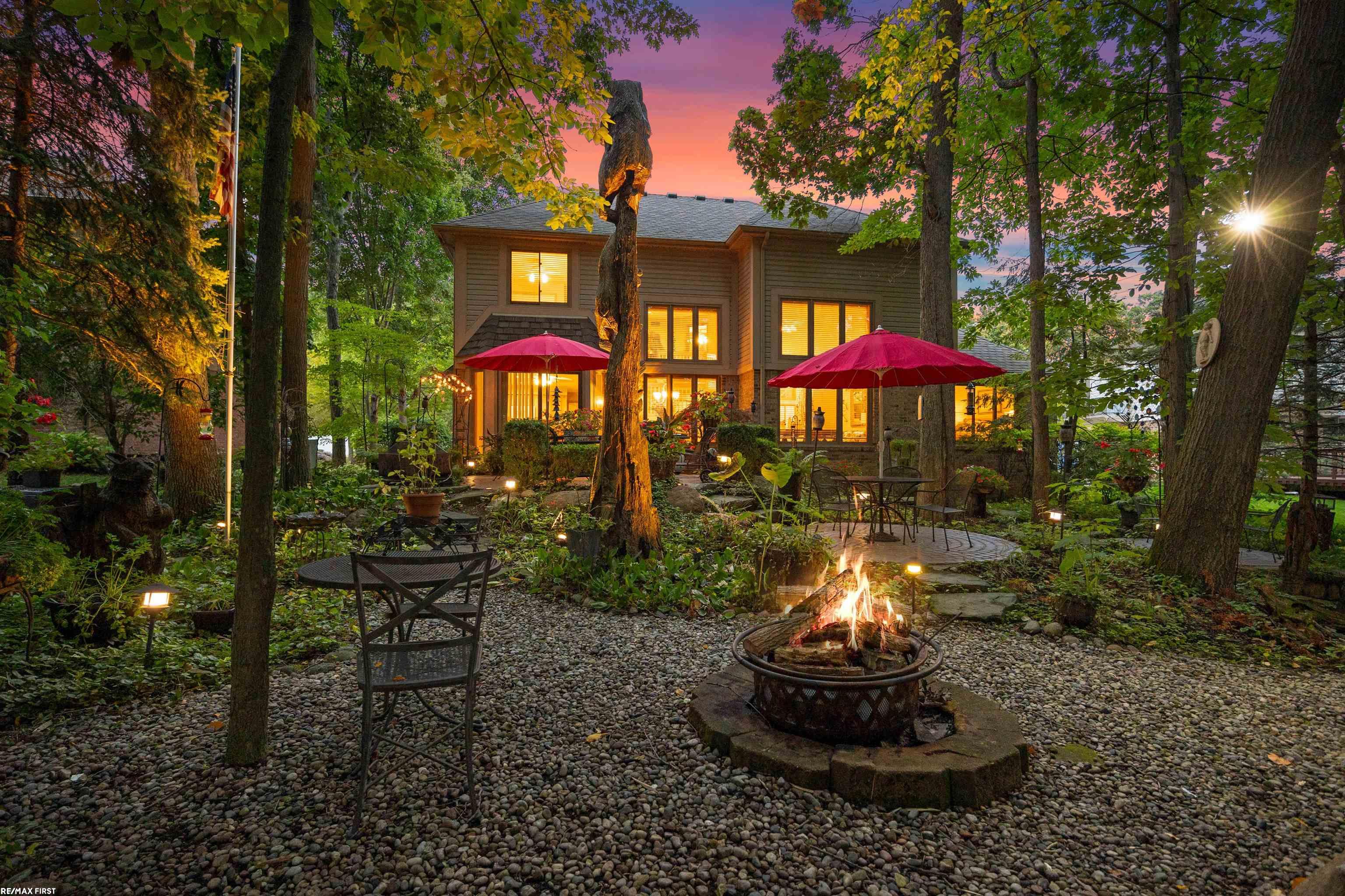 528 Misty Brook Lane Rochester Hills, MI 48307 - Photo 2 of 63