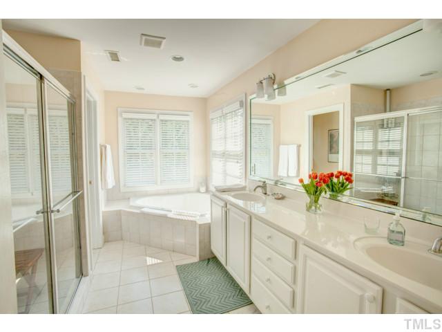 2 Morgans Ridge Lane Durham, NC 27707 - Photo 13 of 25 Gallery Image 13