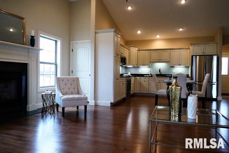 1301 Kingsbury Road Washington, IL 61571 - Photo 19 of 36 Gallery Image 19