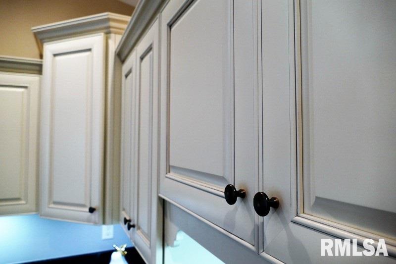 1301 Kingsbury Road Washington, IL 61571 - Photo 7 of 36 Gallery Image 7